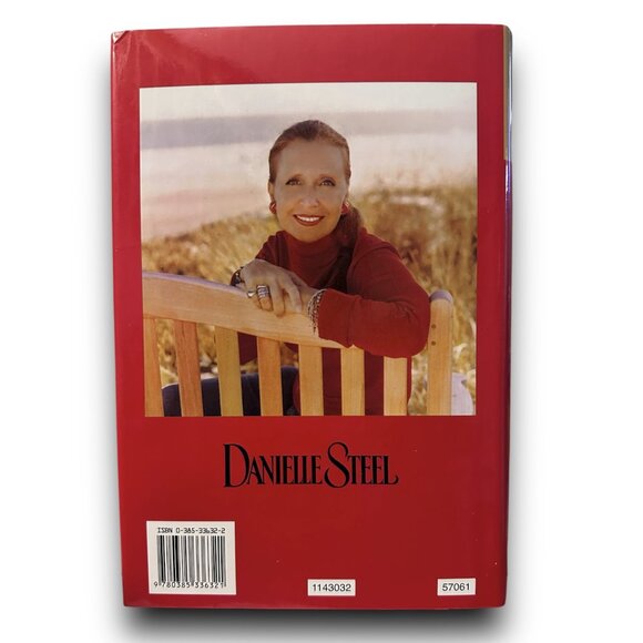 ⚡️3/$24⚡️ Ransom [Hardcover] by Danielle Steel Book - Picture 2 of 2